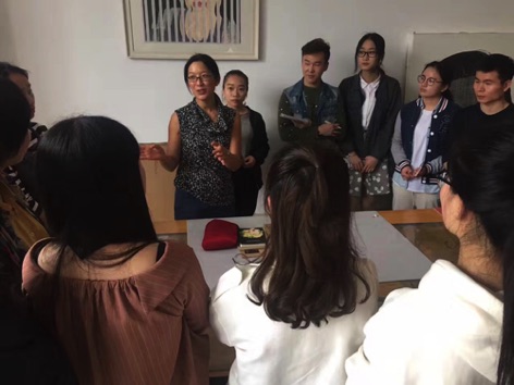 Wuon Gean Ho teaching Mokuhanga Wuon Gean Ho teaching Mokuhanga
